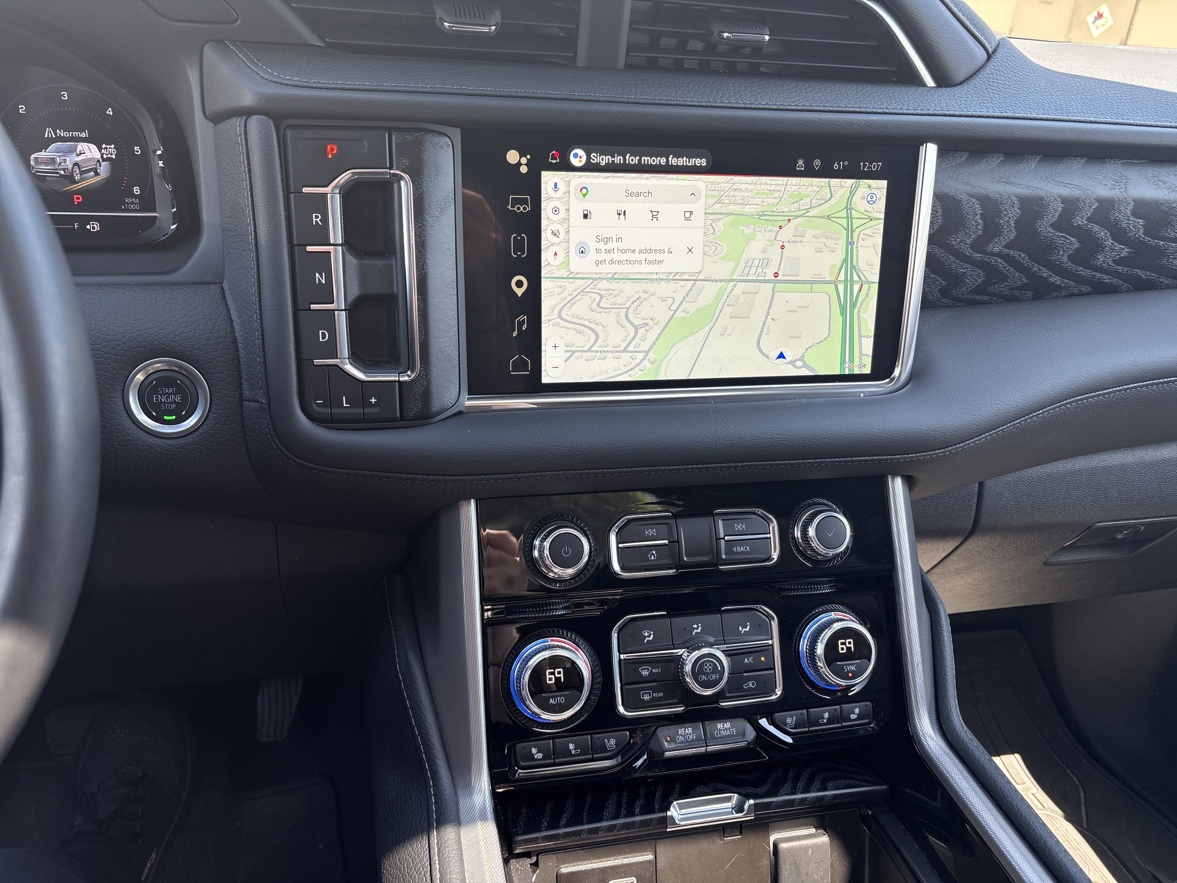 Used 2024 GMC Yukon Denali AWD/4WD image 30