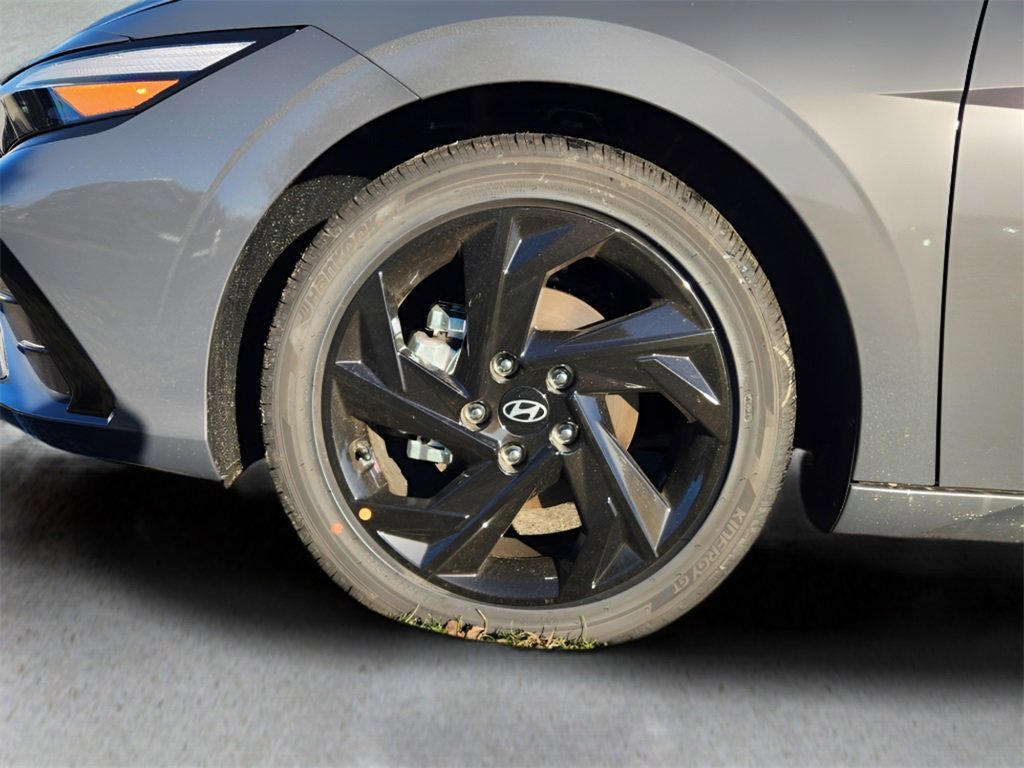 New 2026 Hyundai Elantra SEL Sport image 10