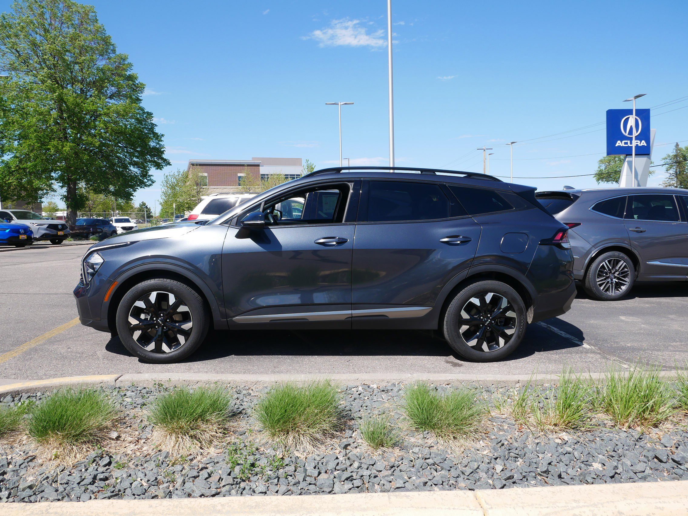 Used 2023 Kia Sportage X-Line w/ X-Line Premium Package AWD/4WD image 4