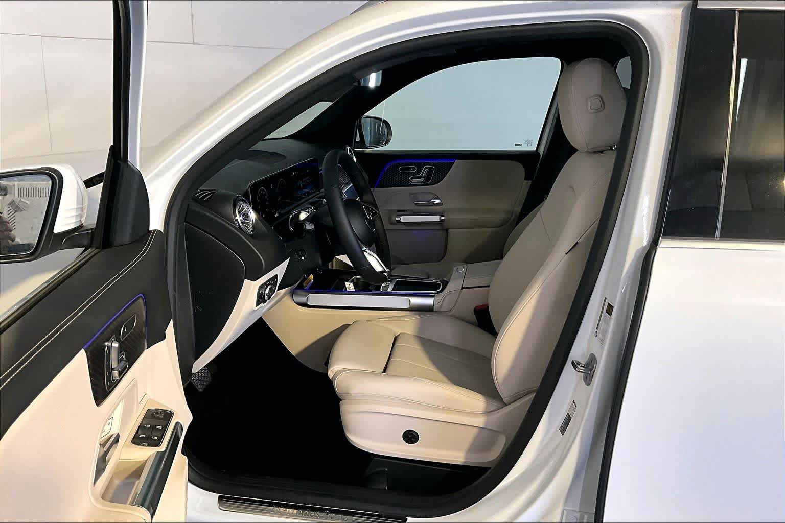 New 2026 Mercedes-Benz GLB 250 4MATIC image 13
