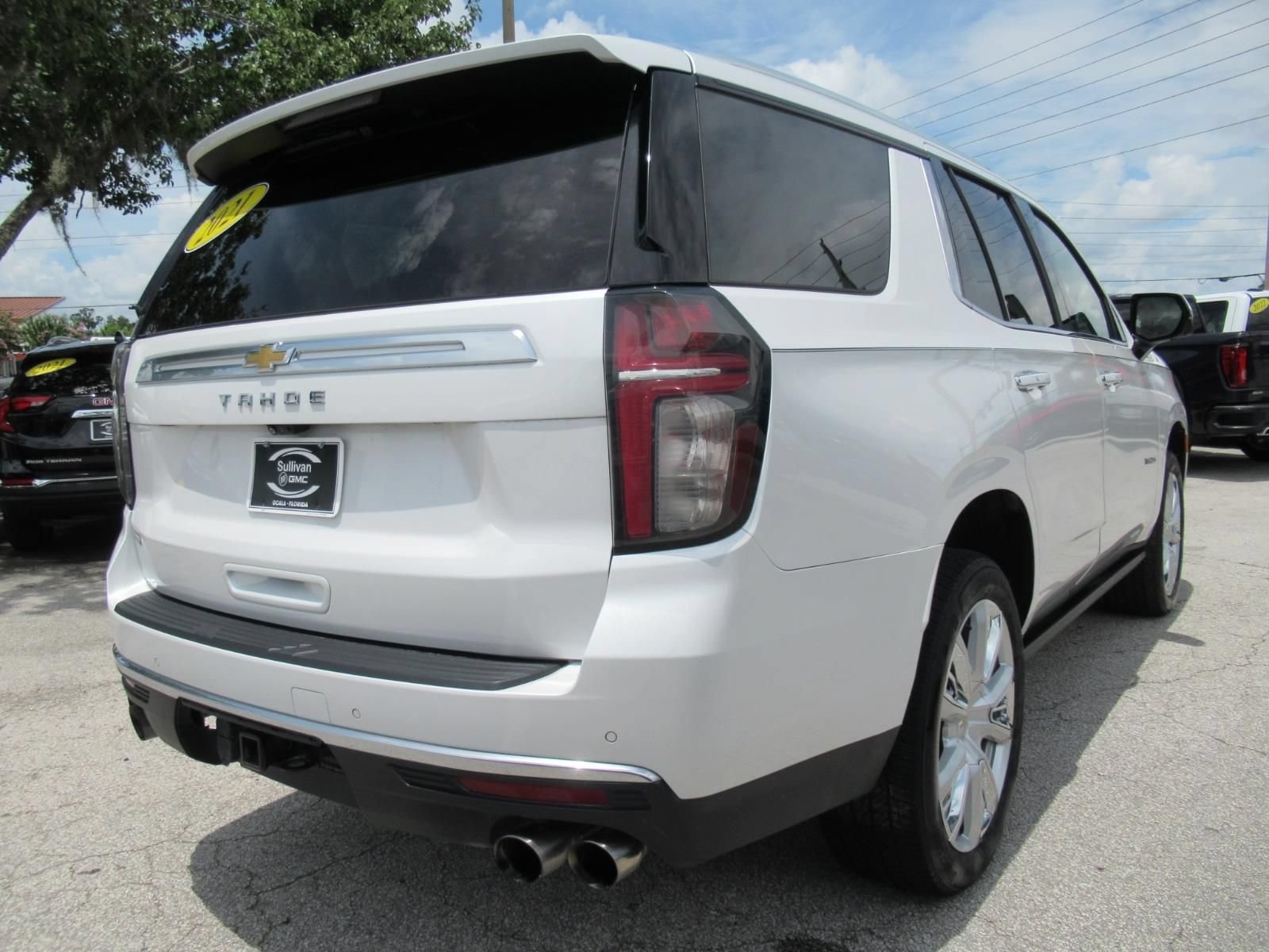 Used 2021 Chevrolet Tahoe High Country w/ Premium Package AWD/4WD image 7