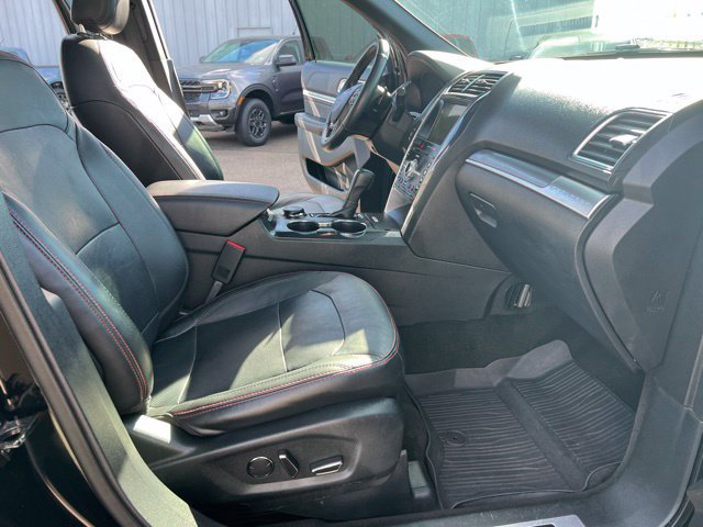 Used 2018 Ford Explorer Sport w/ Equipment Group 401A AWD/4WD image 16
