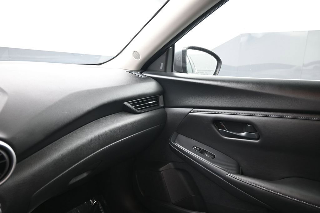 Used 2025 Nissan Sentra S FWD image 33