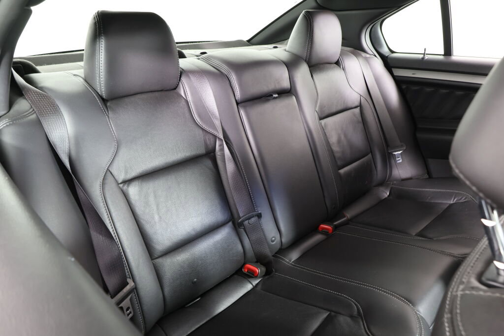 Used 2015 Ford Taurus SEL image 20