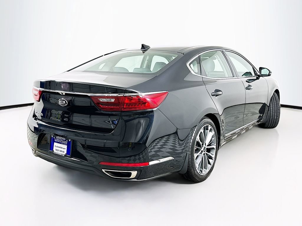 Used 2018 Kia Cadenza Technology FWD image 7