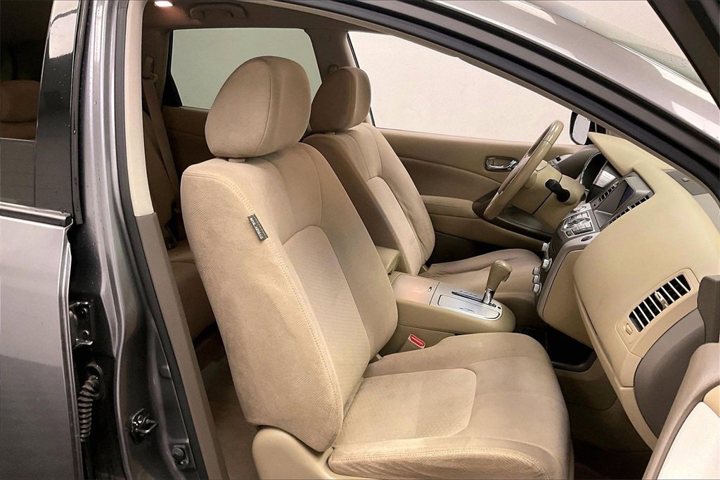 Used 2013 Nissan Murano SV w/ Value Pkg image 5