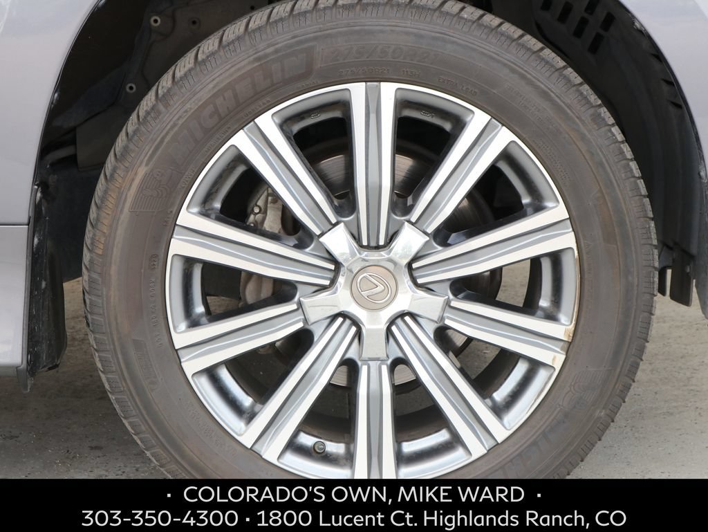 Used 2017 Lexus LX 570 4WD w/ Luxury Package image 4
