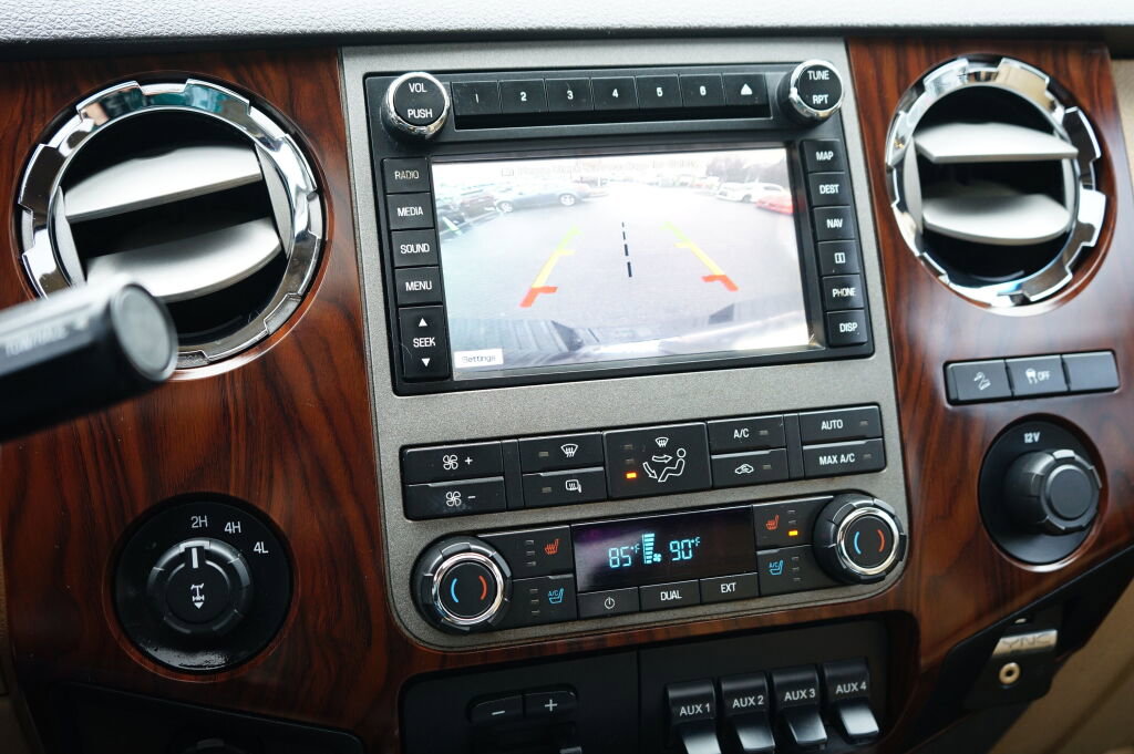 Used 2011 Ford F350 Lariat w/ Lariat Ultimate Pkg image 16