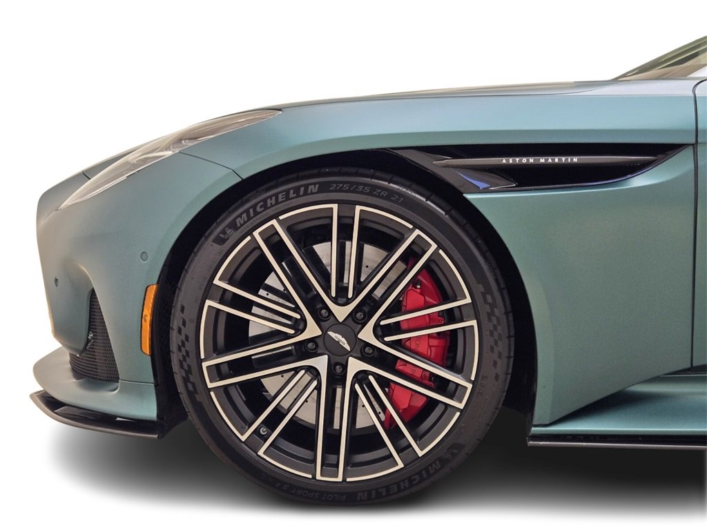 Used 2024 Aston Martin DB12 Coupe image 11