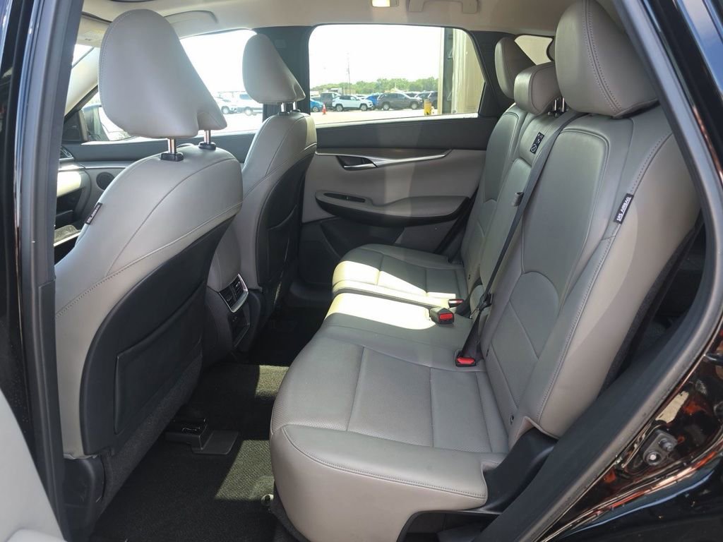 Certified 2023 INFINITI QX50 Luxe FWD image 12