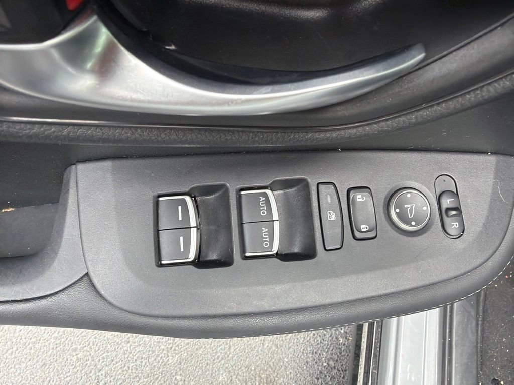 Used 2026 Honda HR-V EX-L image 13