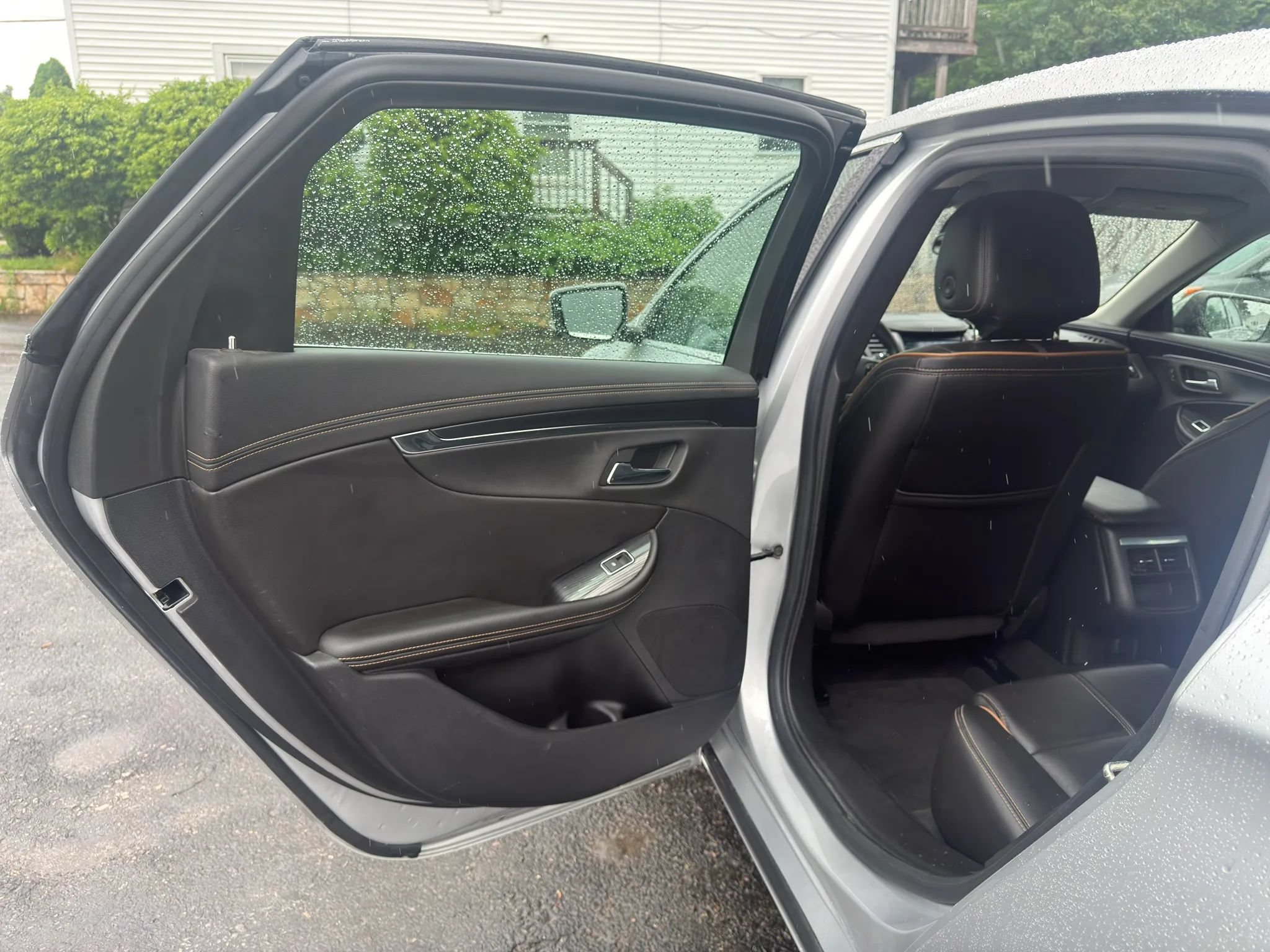 Used 2017 Chevrolet Impala Premier FWD image 16