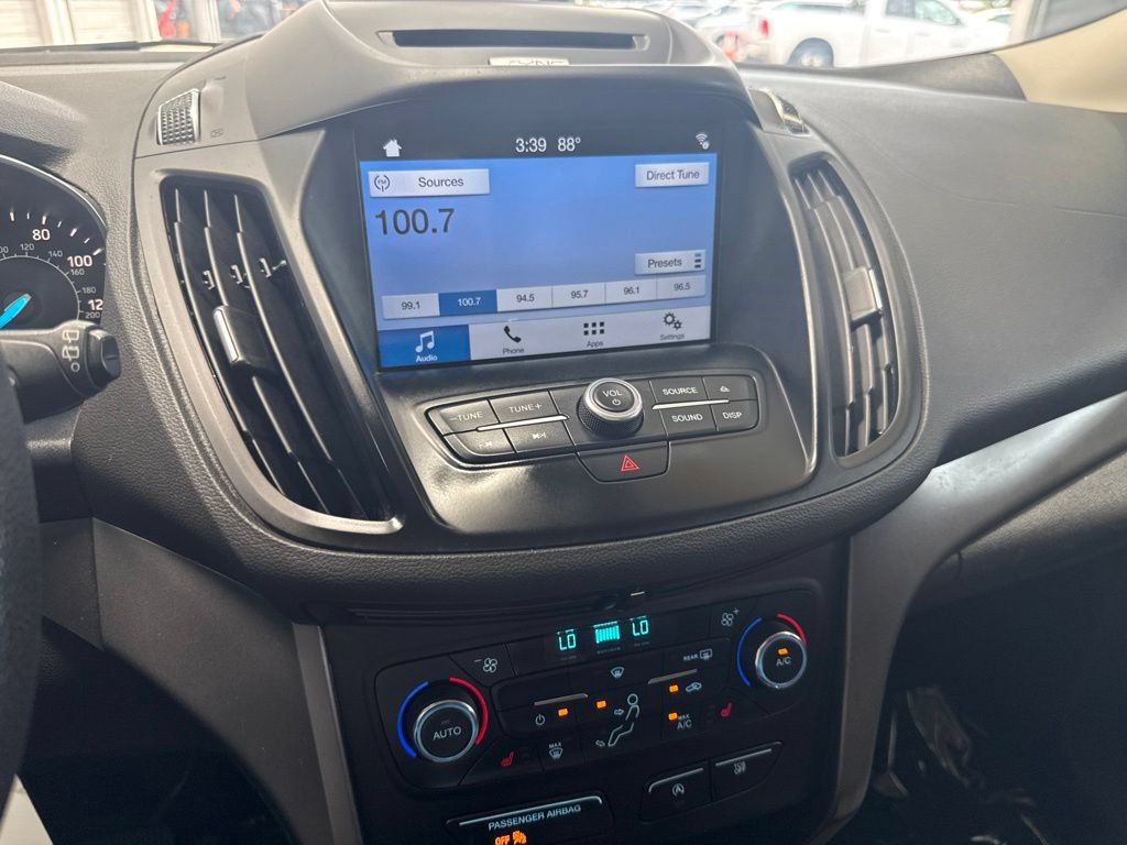 Used 2017 Ford Escape SE w/ Equipment Group 201A AWD/4WD image 17