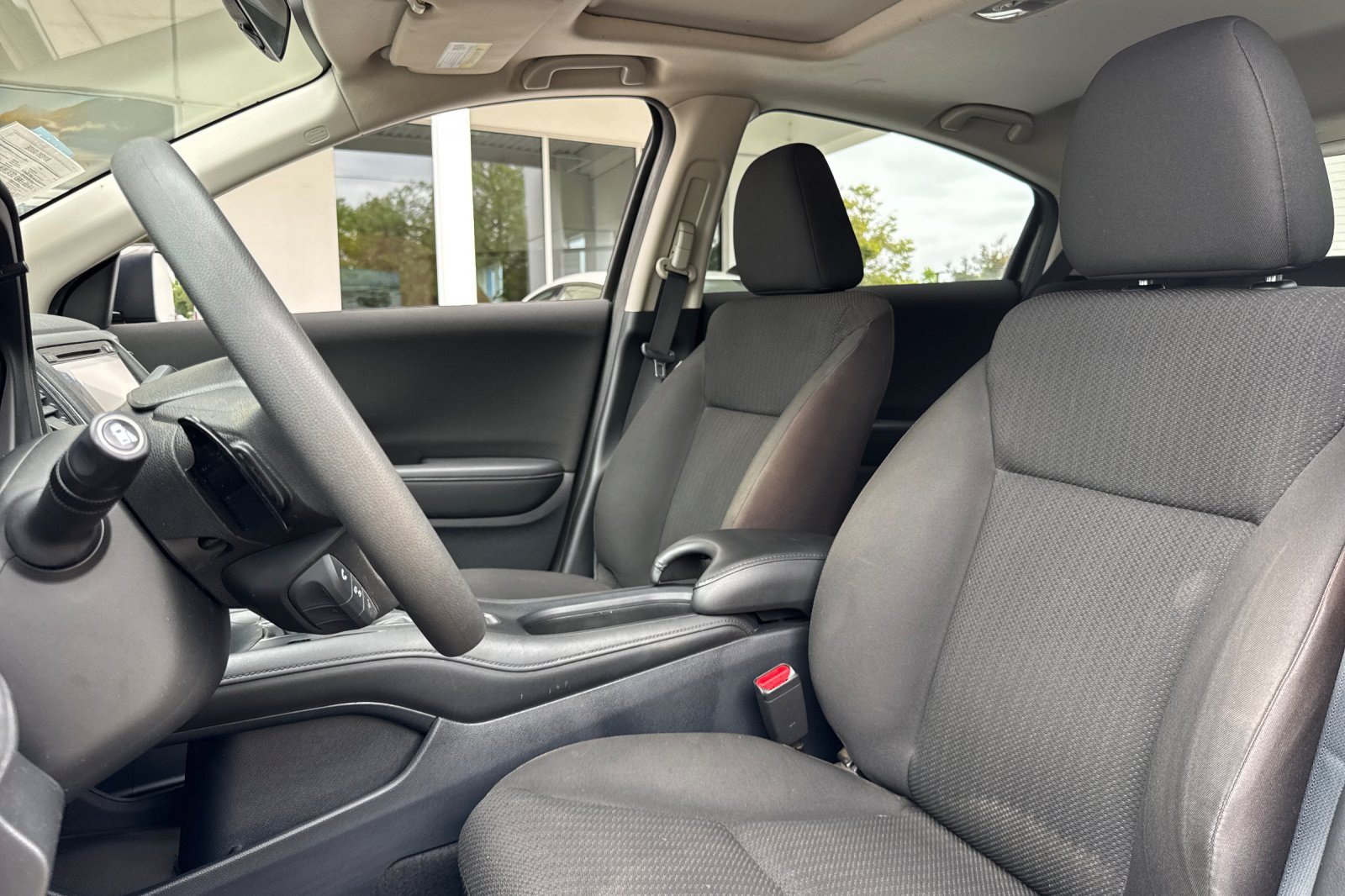Used 2016 Honda HR-V EX image 5