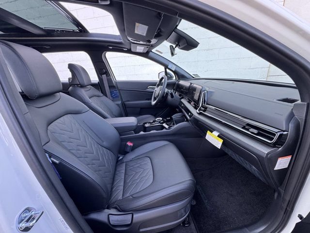 Used 2025 Kia Sportage X-Line AWD/4WD image 9