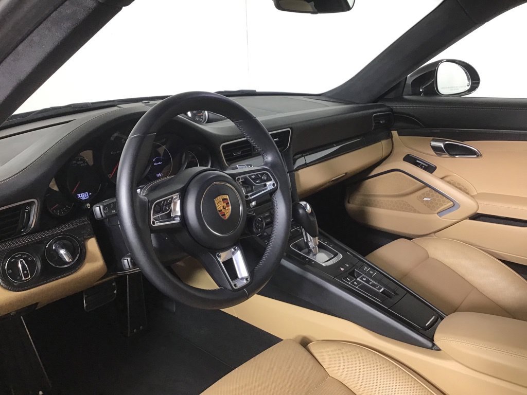 Certified 2018 Porsche 911 Turbo AWD/4WD image 4