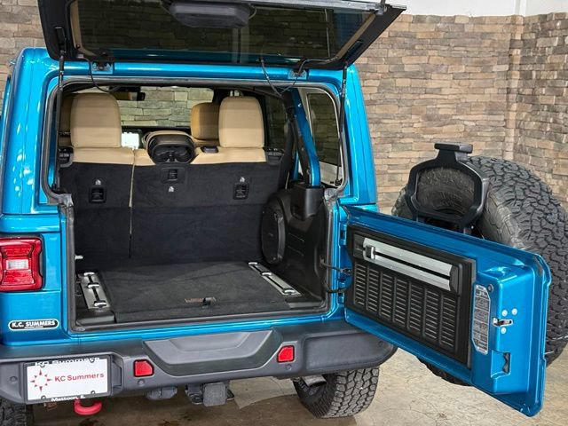 Used 2019 Jeep Wrangler Unlimited Rubicon w/ Dual Top Group AWD/4WD image 8
