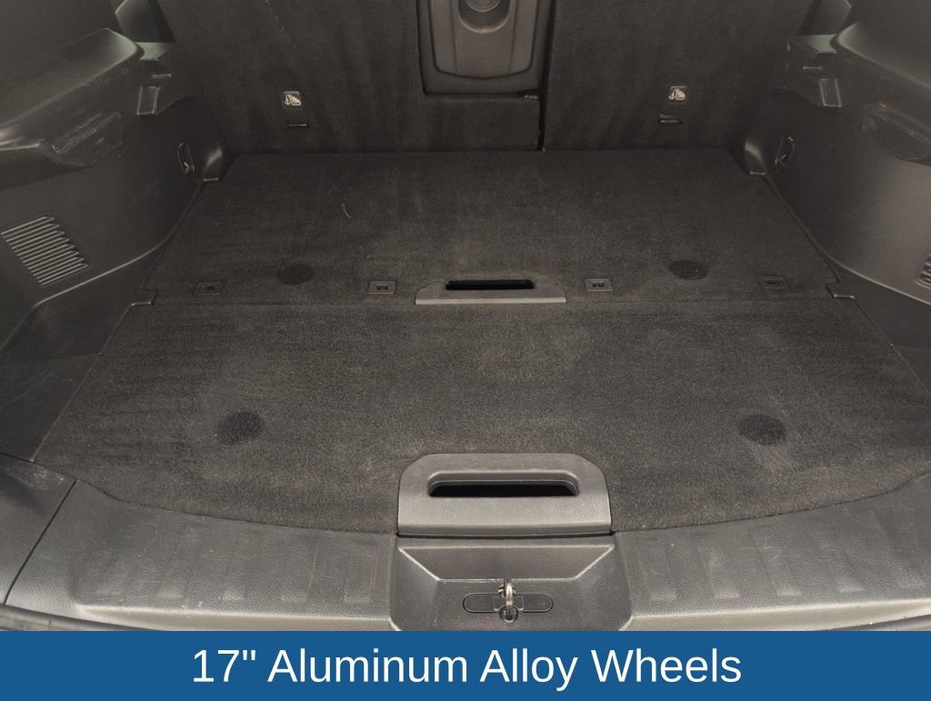 Used 2017 Nissan Rogue SV w/ SV Premium Package image 31