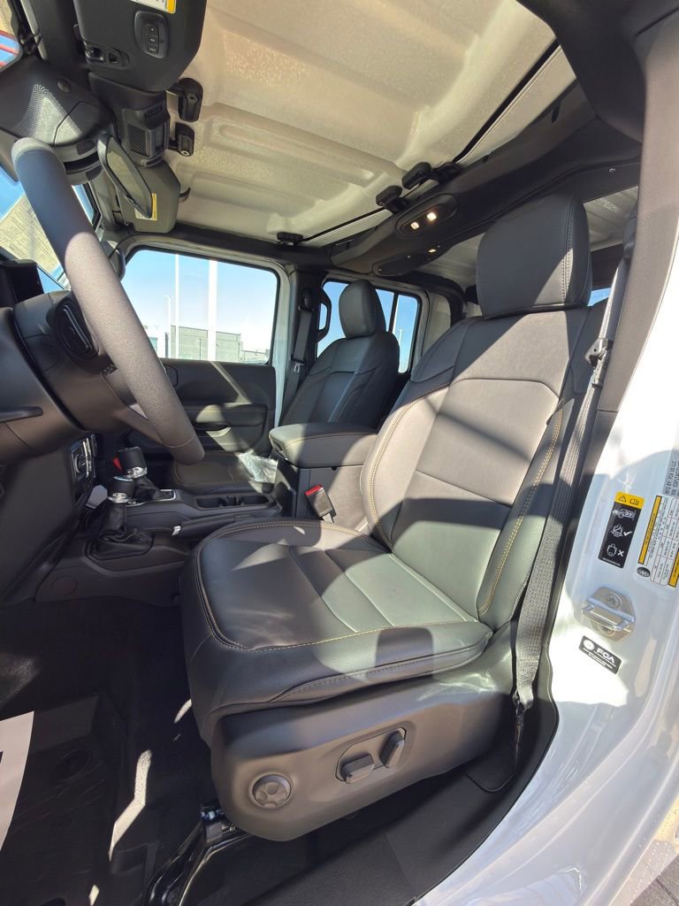 New 2026 Jeep Gladiator Sport S image 14