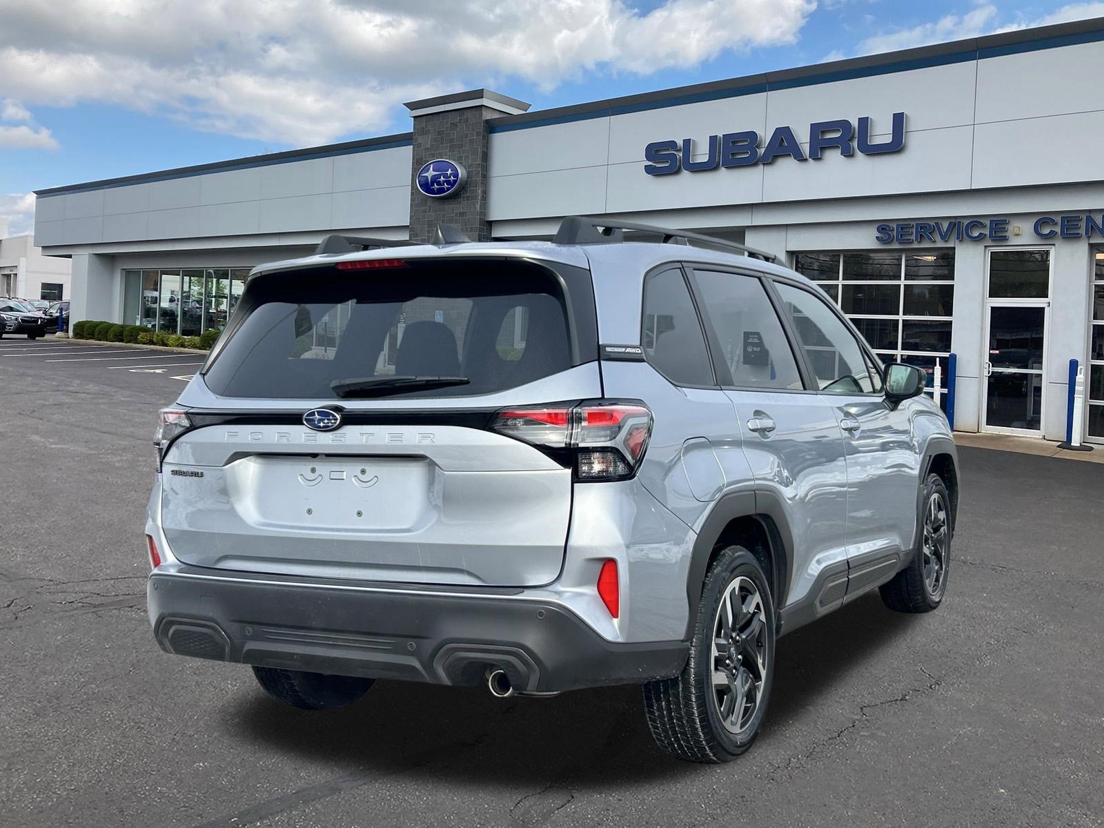 Certified 2025 Subaru Forester Limited image 7