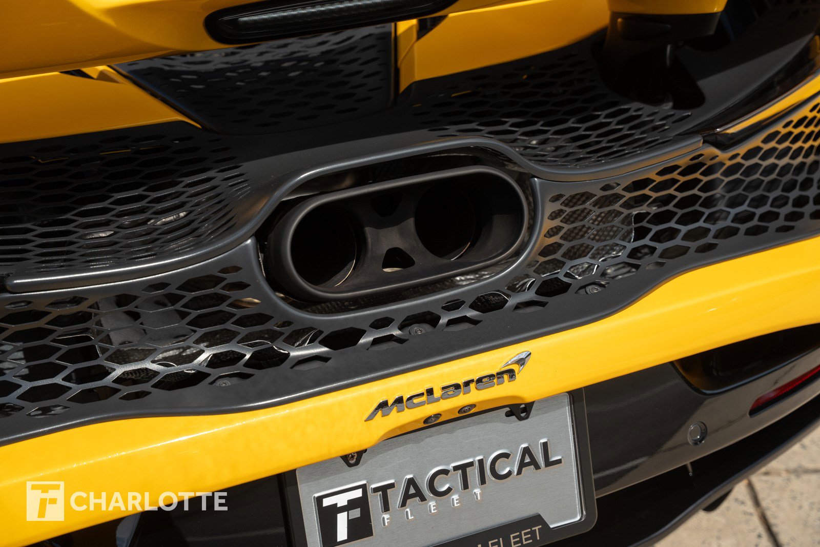 Used 2025 McLaren 750S RWD image 16