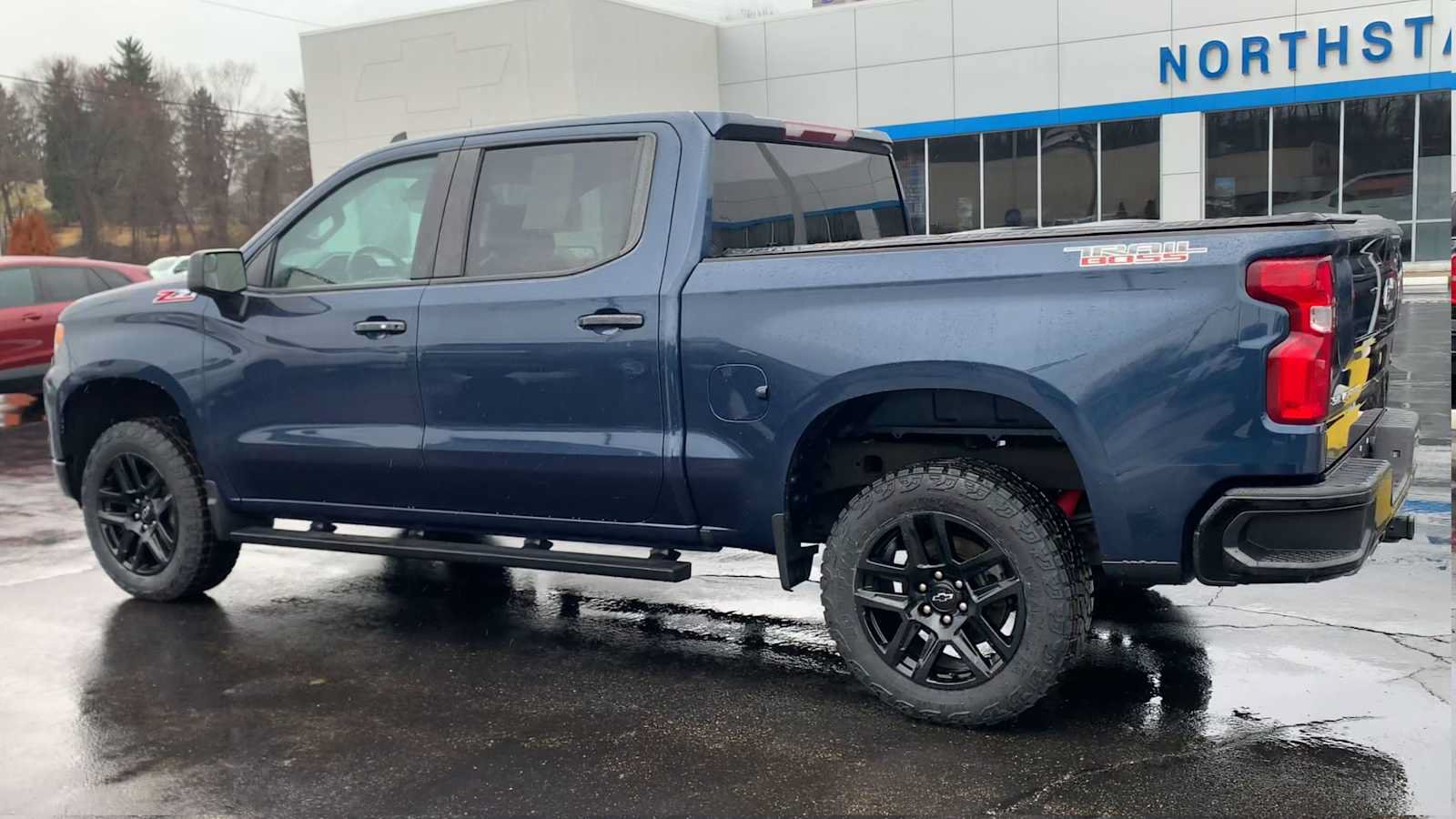 Certified 2022 Chevrolet Silverado 1500 LT Trail Boss AWD/4WD image 6