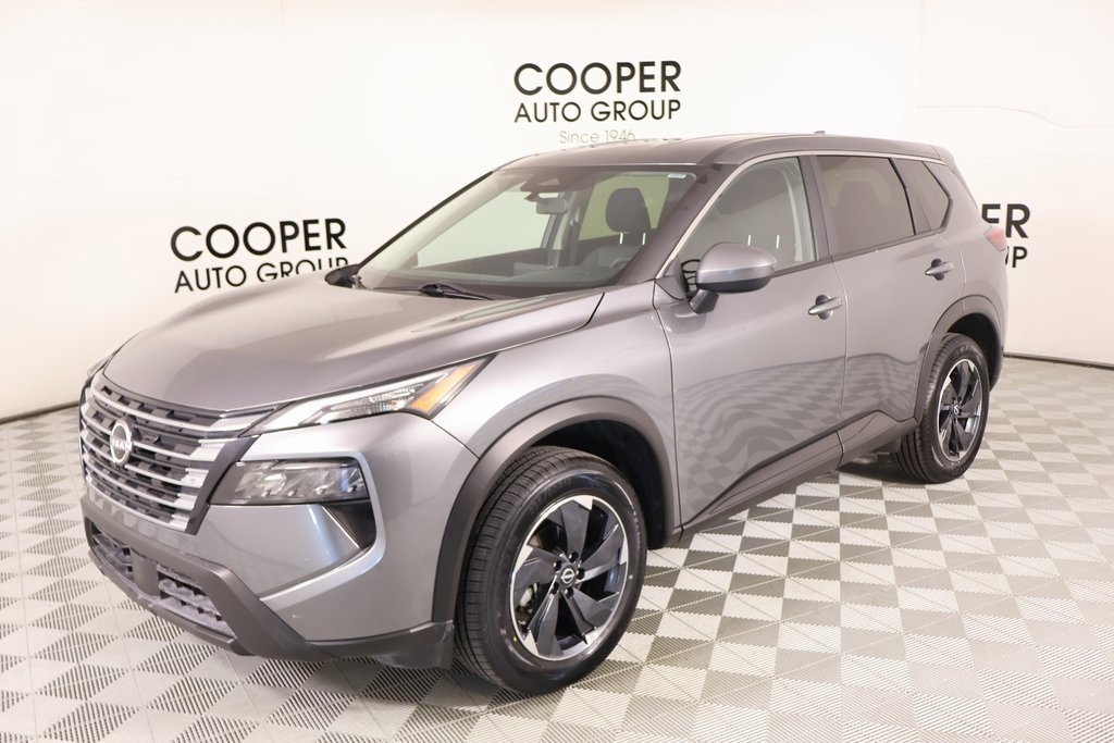 Used 2024 Nissan Rogue SV image 9