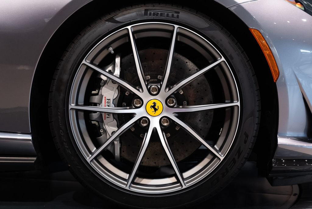Certified 2021 Ferrari 812 GTS RWD image 13