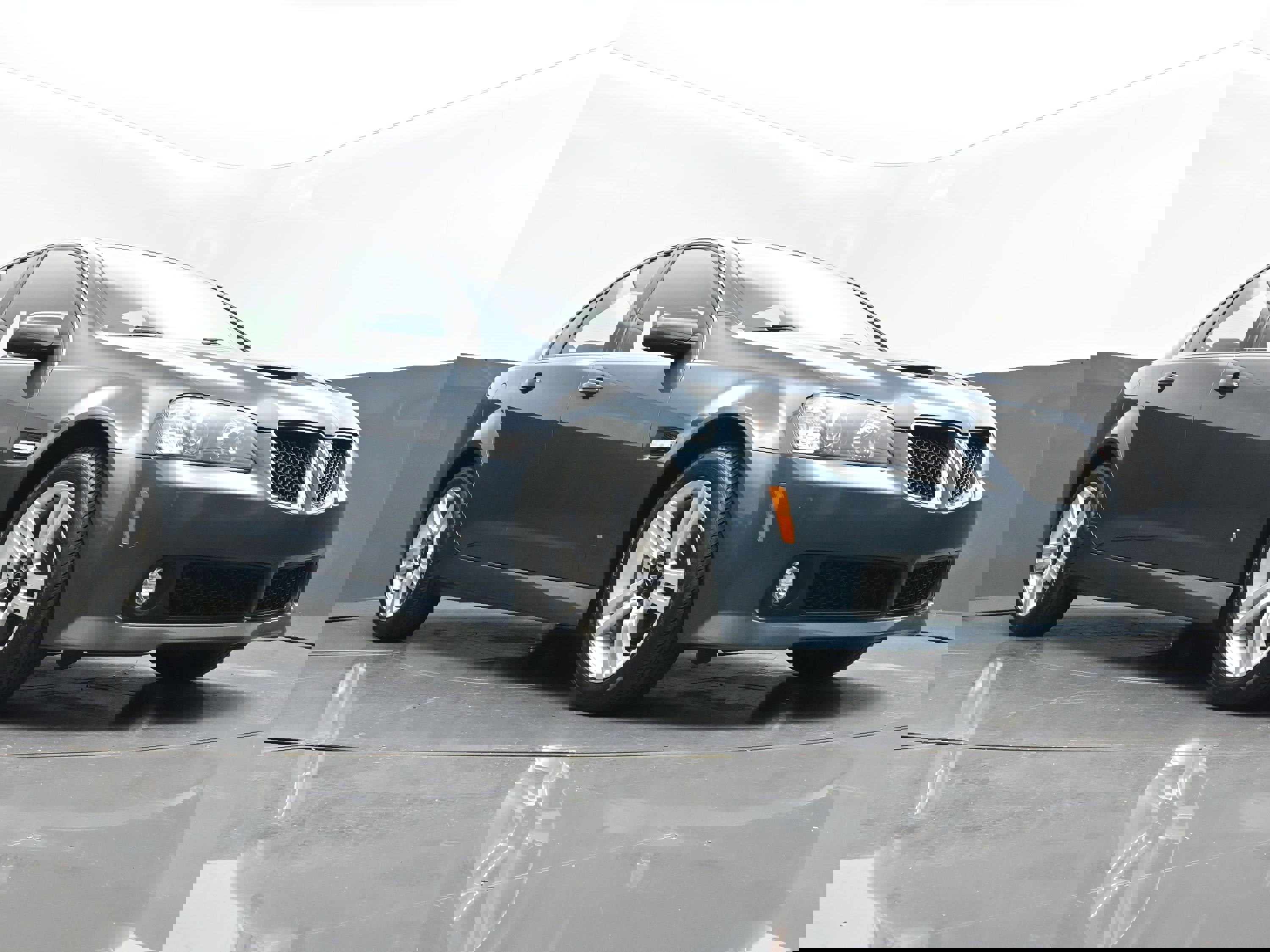 Used 2009 Pontiac G8 image 36