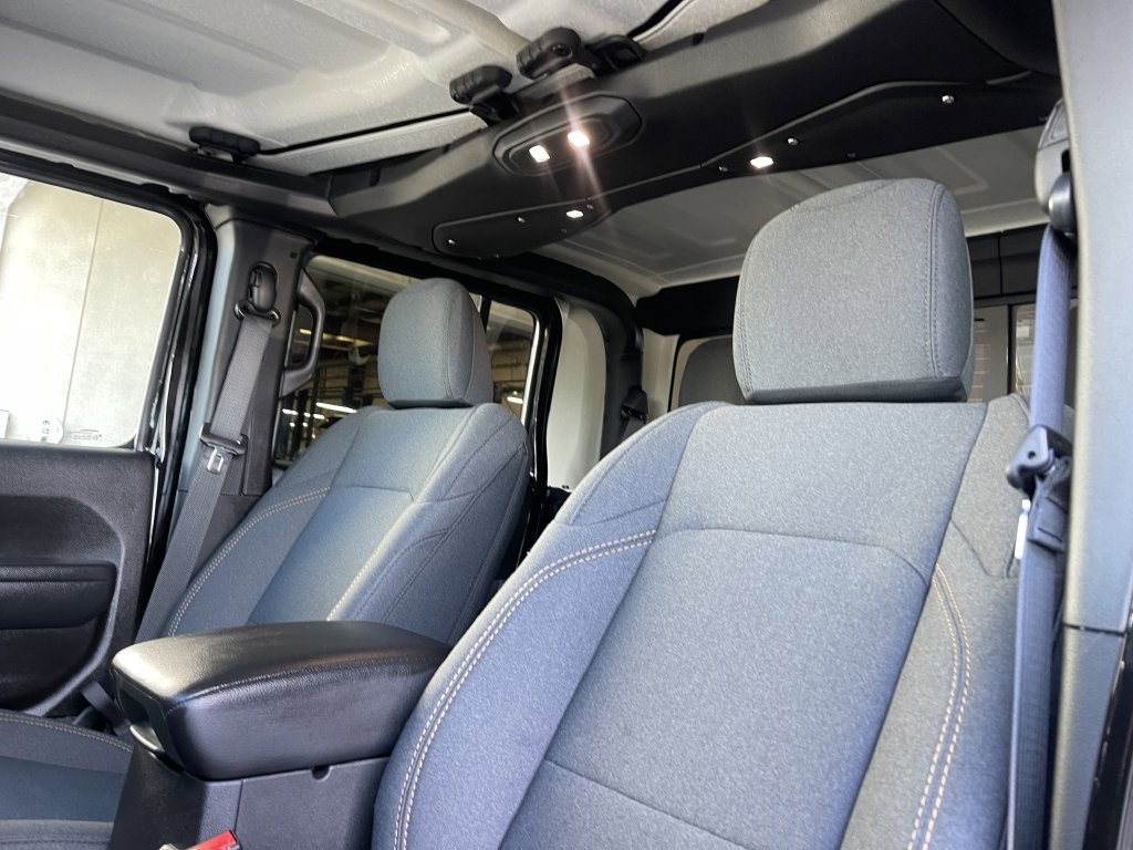 New 2026 Jeep Gladiator Sport AWD/4WD image 15
