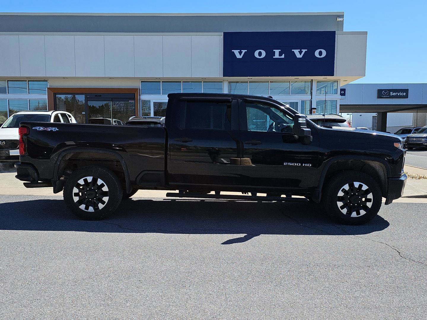 Used 2020 Chevrolet Silverado 2500 Custom w/ Custom Value Package image 6