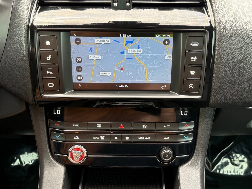 Used 2018 Jaguar F-PACE Premium AWD/4WD image 39