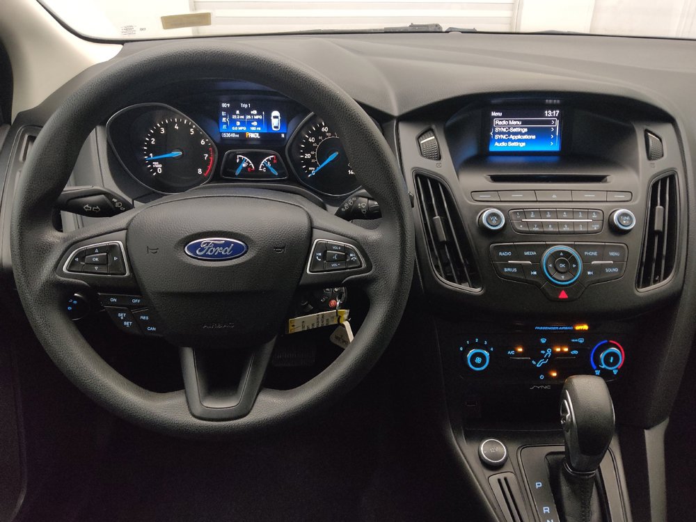 Used 2017 Ford Focus SE FWD image 22