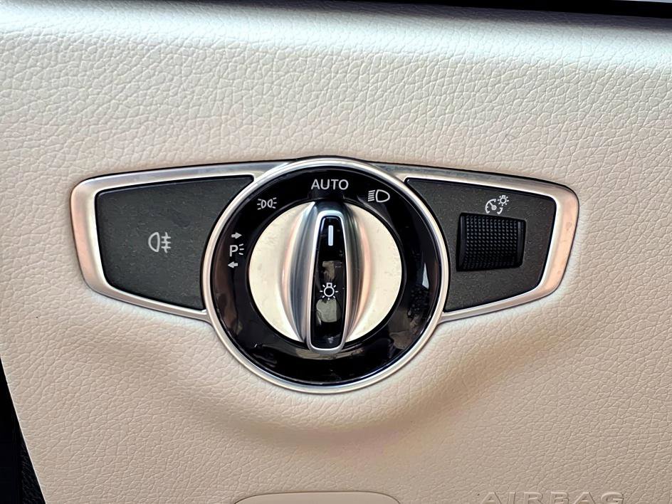 Used 2022 Mercedes-Benz E 350 Sedan image 25