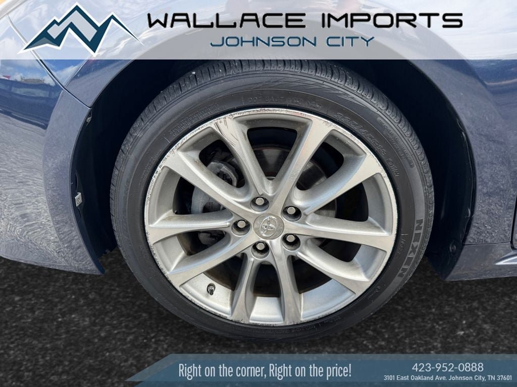 Used 2015 Toyota Avalon XLE Touring FWD image 9