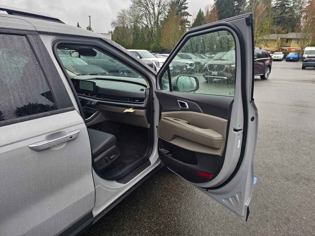 New 2026 Kia Carnival EX image 29
