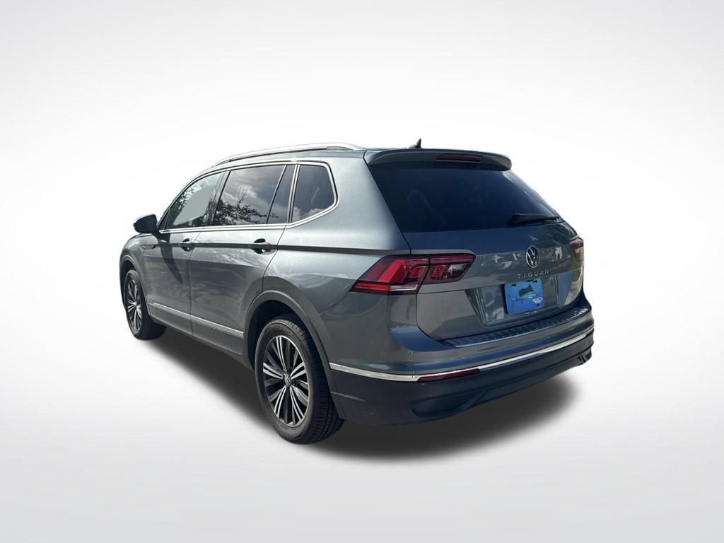 Used 2024 Volkswagen Tiguan Wolfsburg Edition FWD image 6