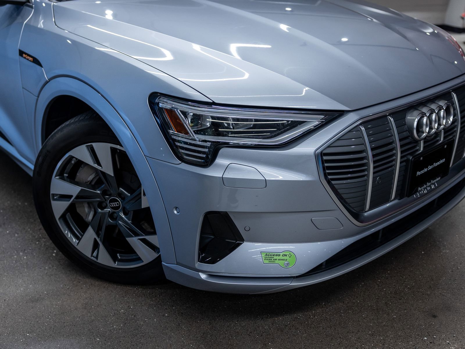 Used 2023 Audi e-tron Premium Plus AWD/4WD image 13