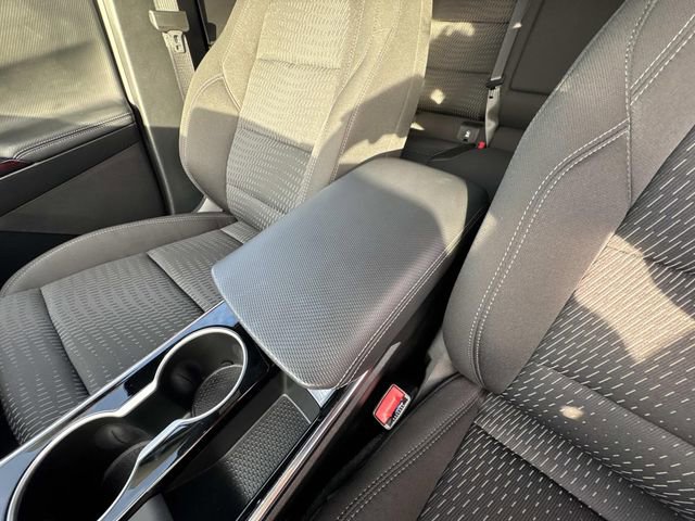 Used 2026 Chevrolet Equinox LT FWD image 48