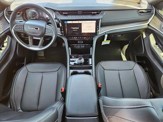 New 2026 Jeep Grand Cherokee Limited w/ Limited Altitude Package AWD/4WD image 15