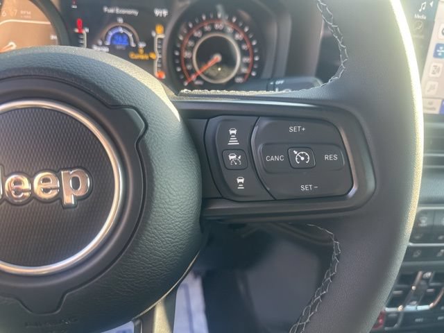 New 2025 Jeep Gladiator Sport AWD/4WD image 24