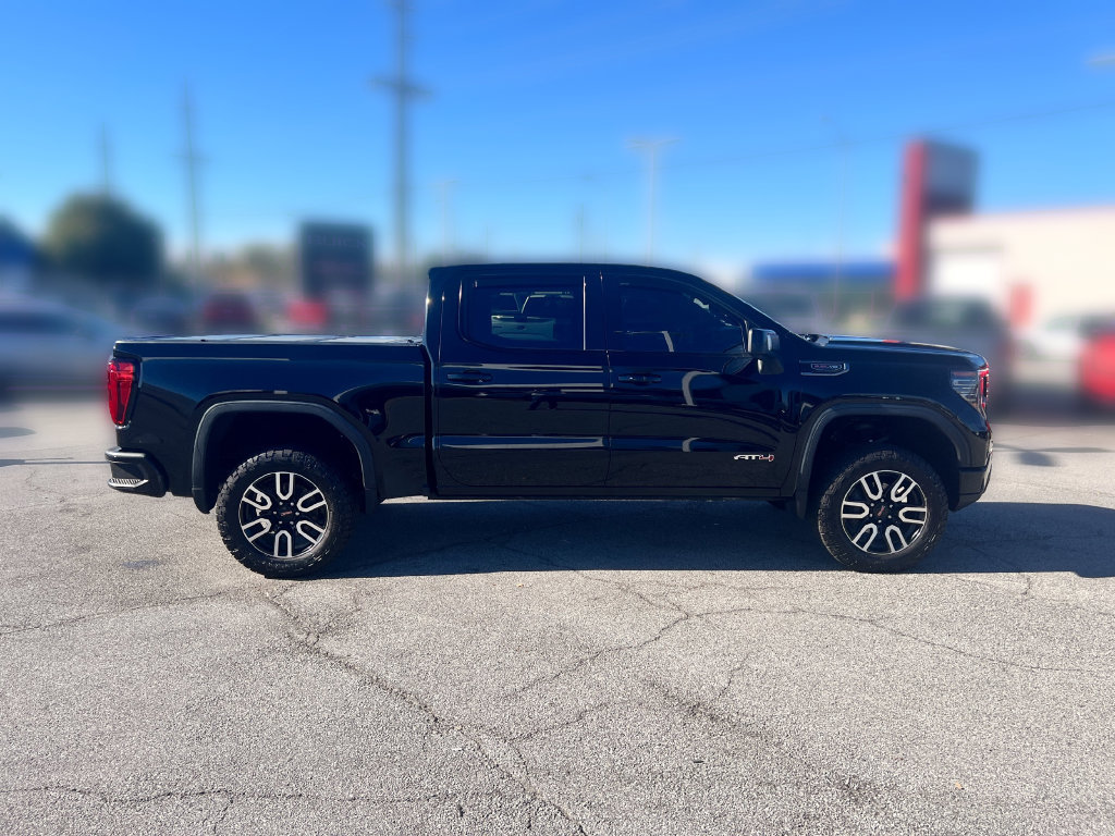 Used 2022 GMC Sierra 1500 AT4 w/ AT4 Preferred Package AWD/4WD image 11
