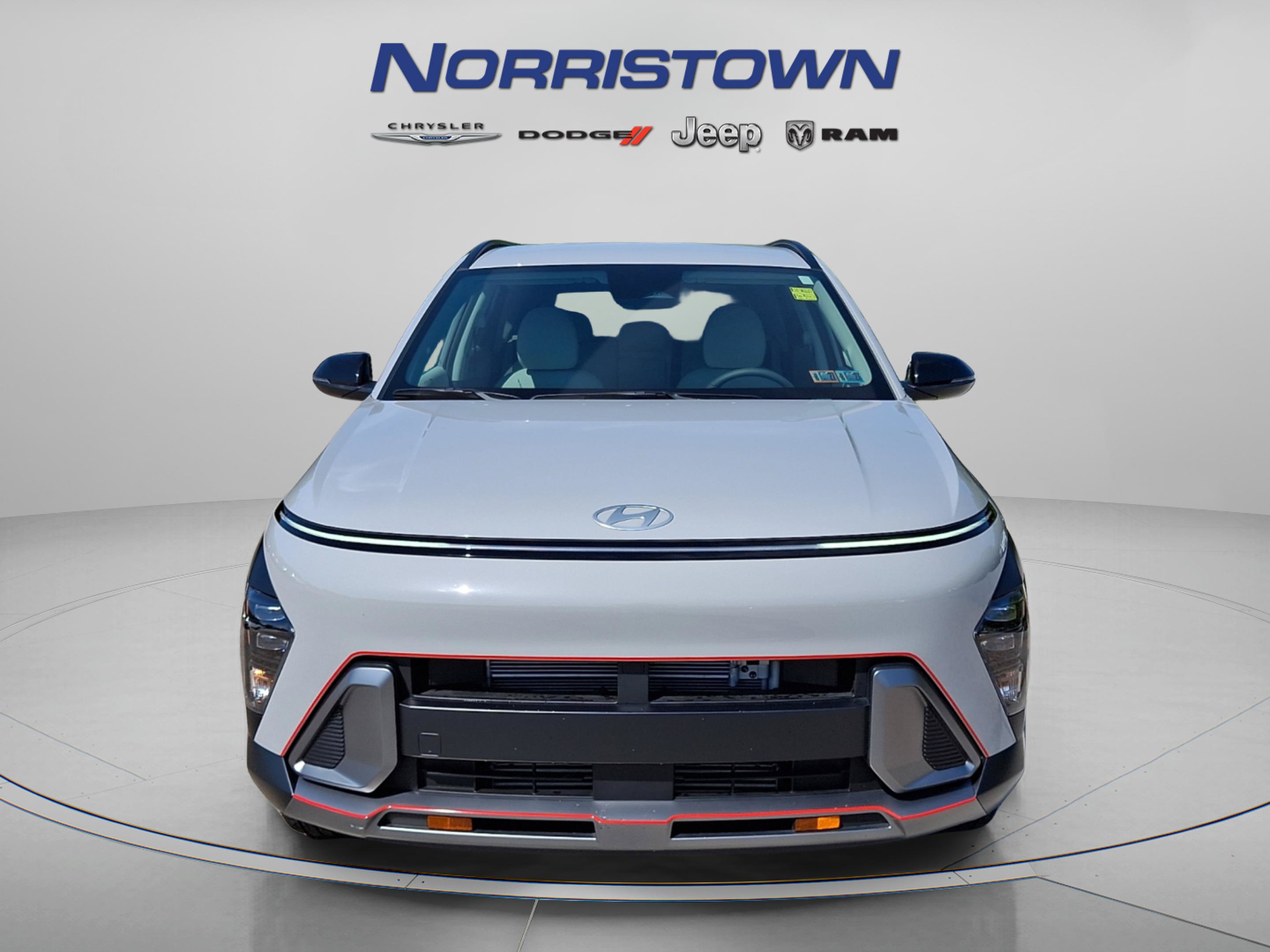 Used 2026 Hyundai Kona SEL Premium AWD/4WD image 2