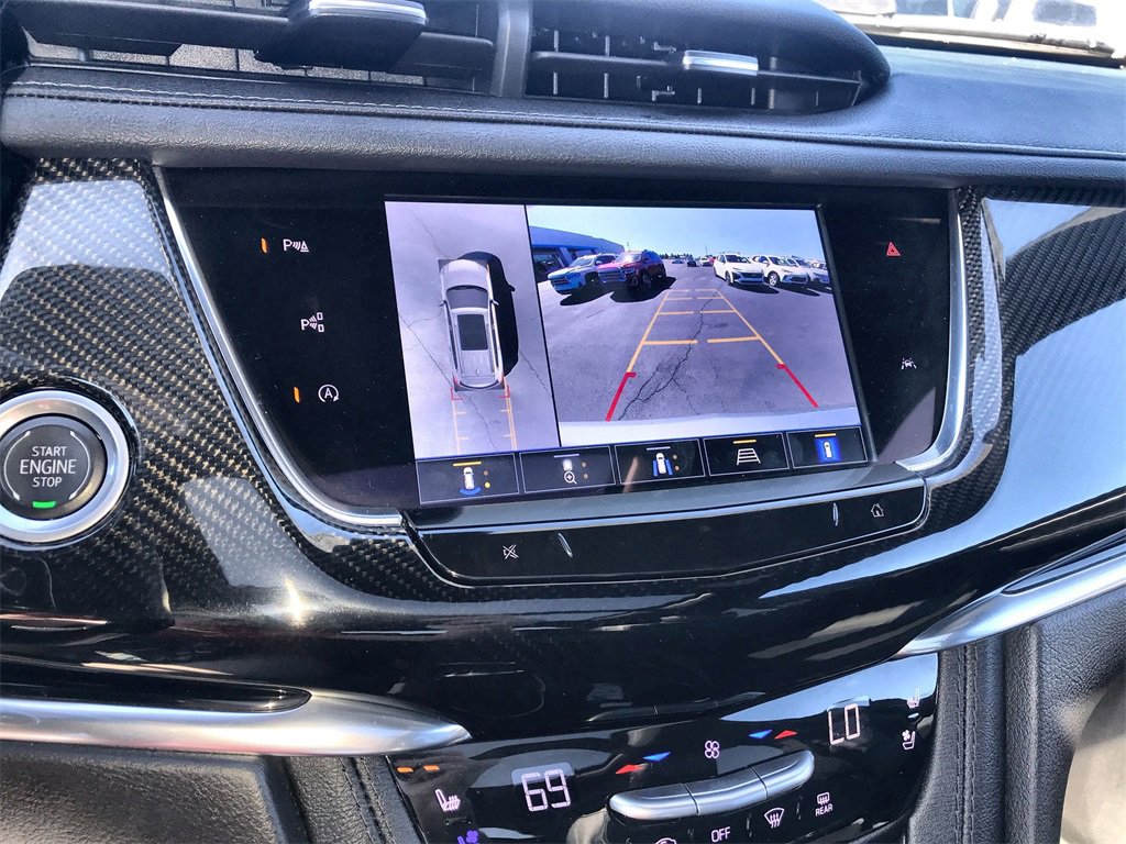Used 2023 Cadillac XT6 Sport w/ Technology Package image 17