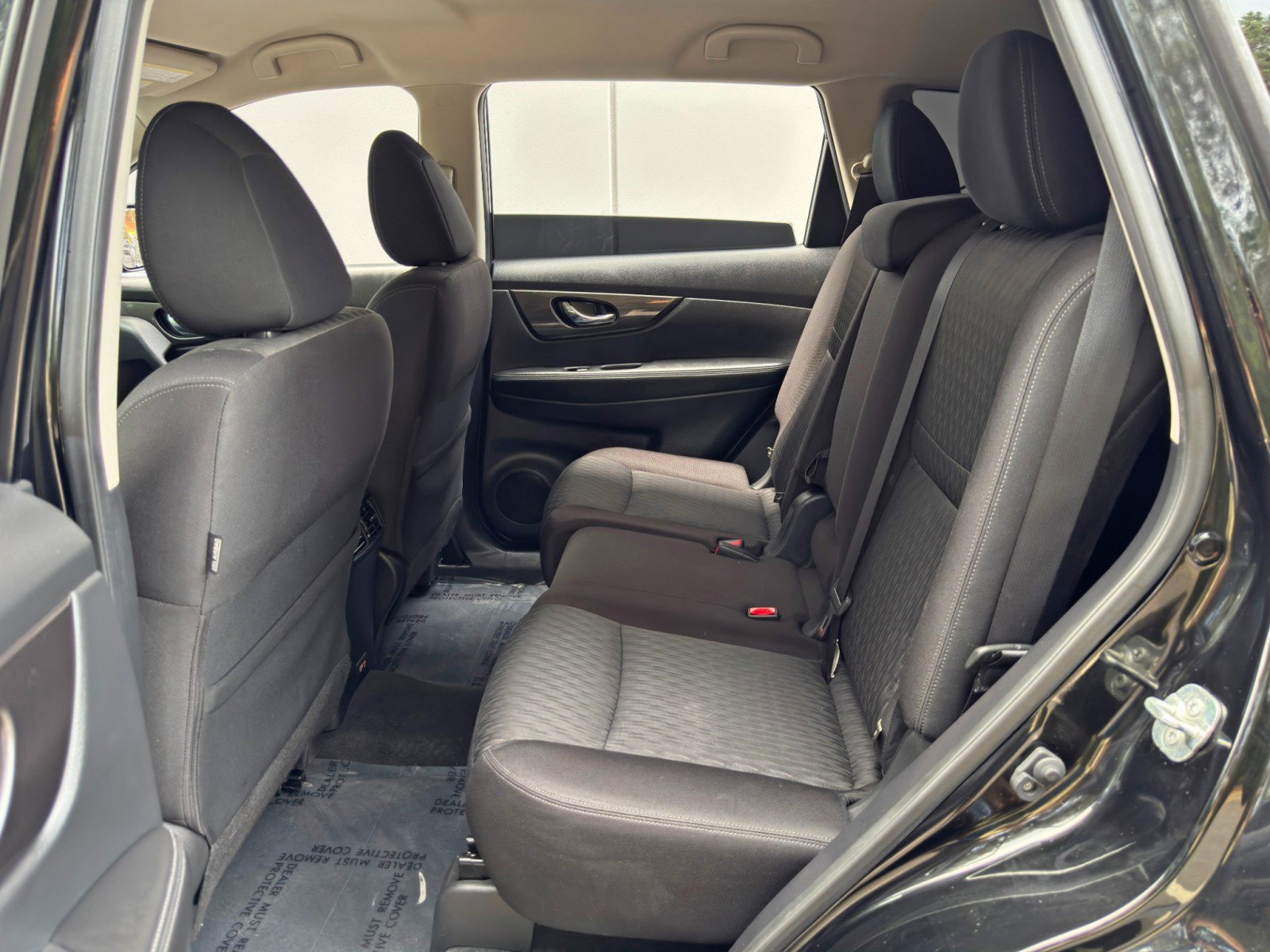 Used 2019 Nissan Rogue SV w/ Premium Package FWD image 39