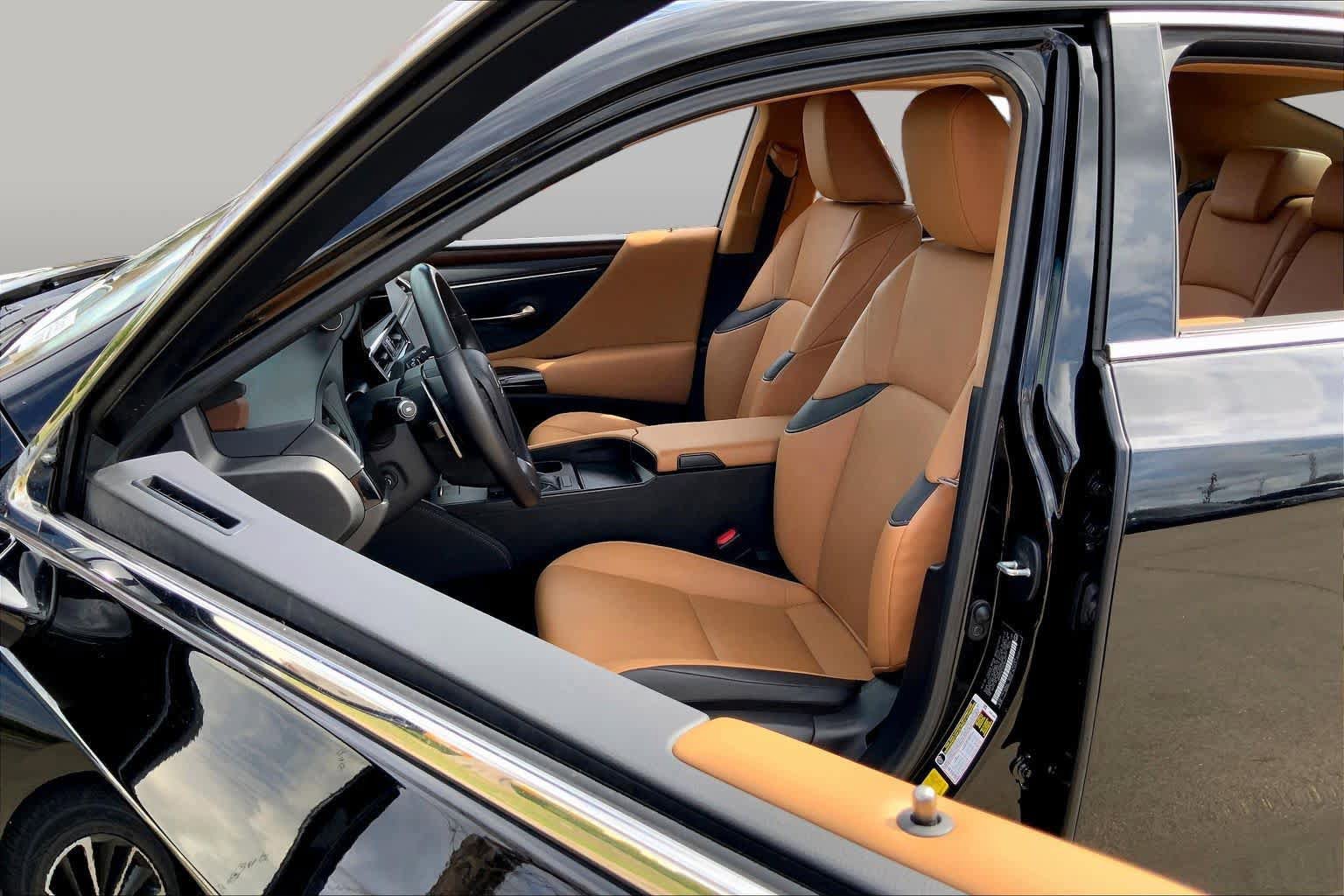 Used 2024 Lexus ES 350 w/ Premium Package FWD image 14