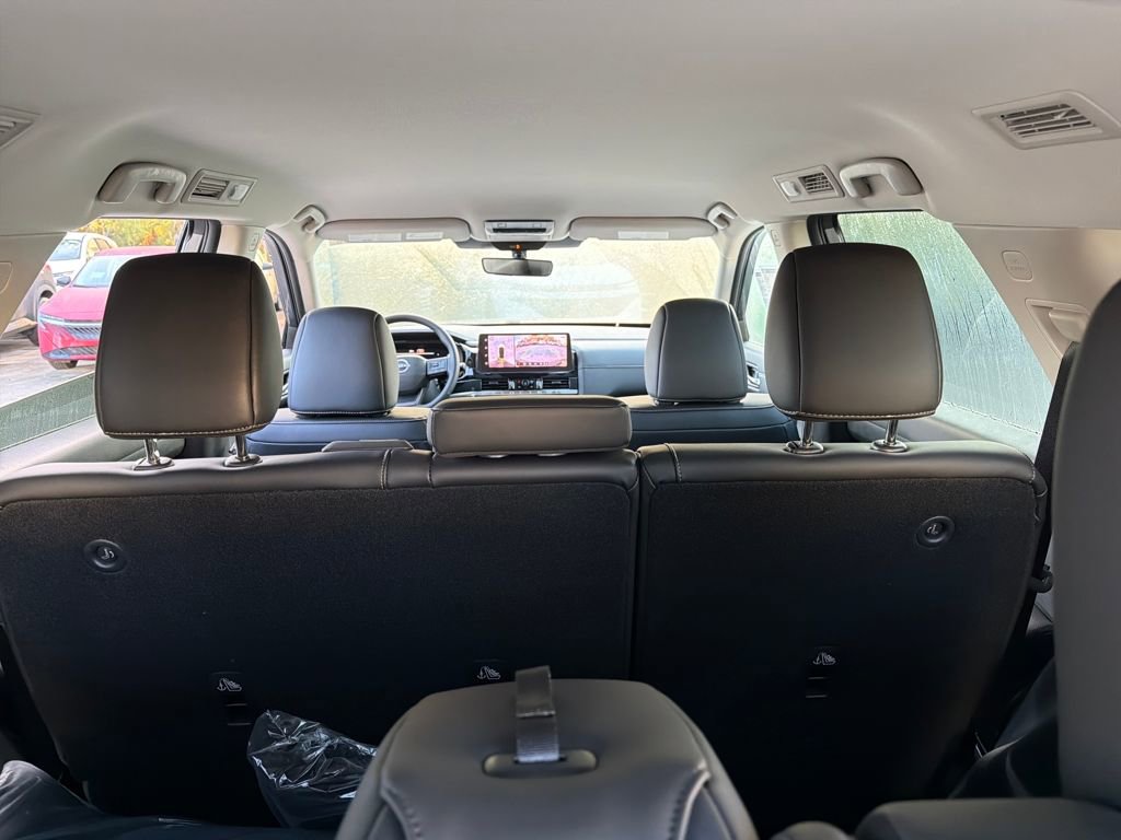 New 2026 Nissan Pathfinder SL image 33