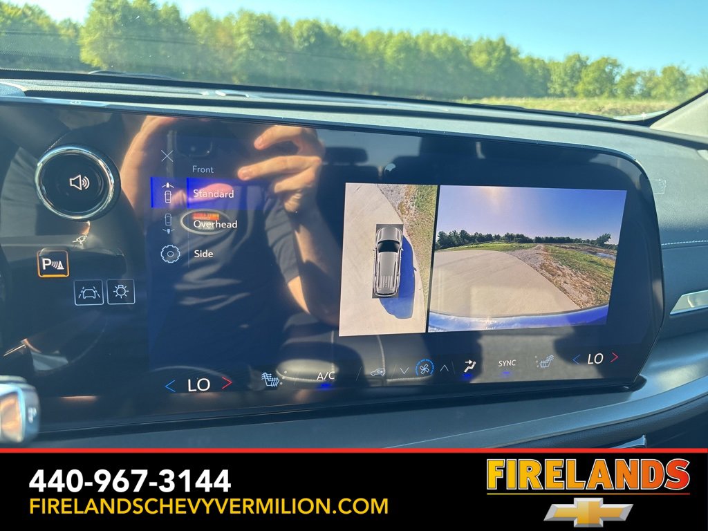 New 2026 Chevrolet Traverse LT w/ Driver Confidence Package image 29