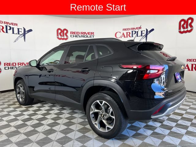 Used 2026 Chevrolet Trax LT FWD image 6