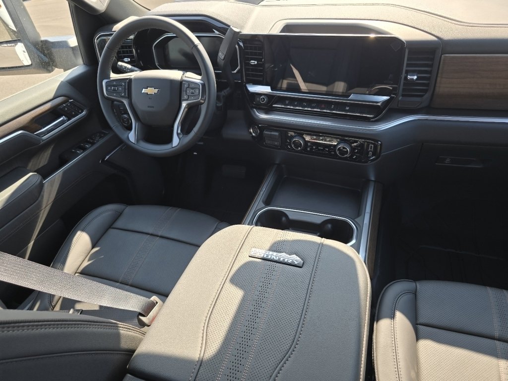 New 2026 Chevrolet Silverado 3500 High Country w/ High Country Premium Package AWD/4WD image 21